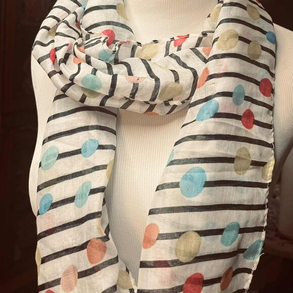 🎨 Modern Striped Scarf with Colorful Dots – Playful & Chic - Picture 11 of 12